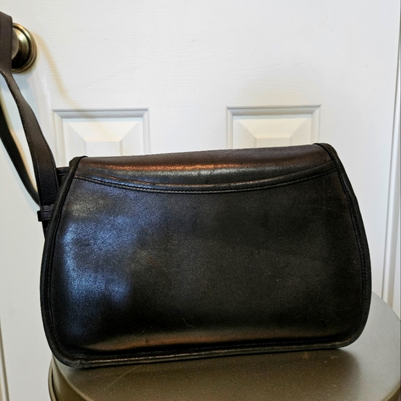 Vintage Coach Crossbody Bag - Picture 4 of 9